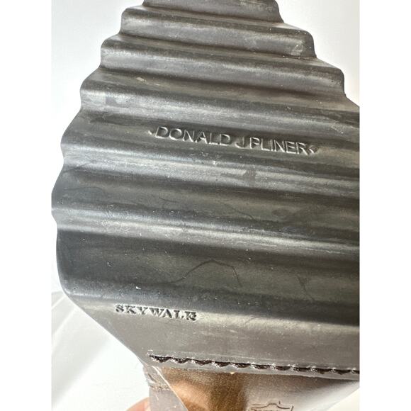 Donald J. Pliner Dona Microfiber Ankle Boots High Heel Stretchy Size 8 Brown - Picture 13 of 13